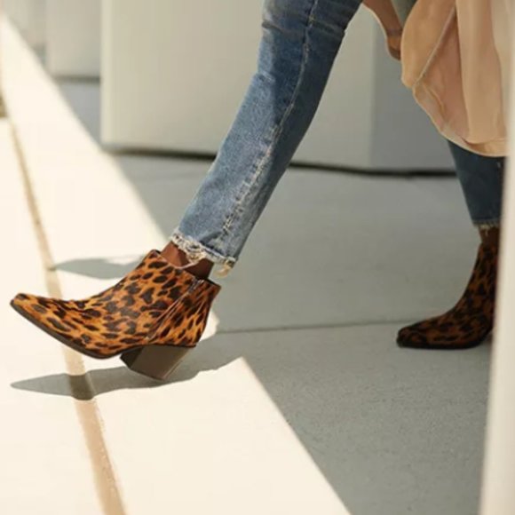 sam edelman walden bootie leopard